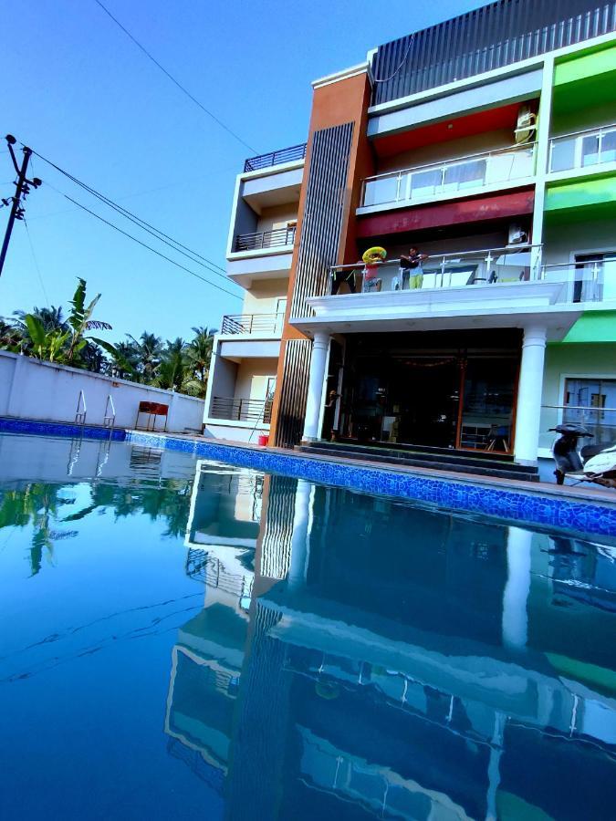 Lotus Hotel Nagaon Beach Alībāg Eksteriør billede